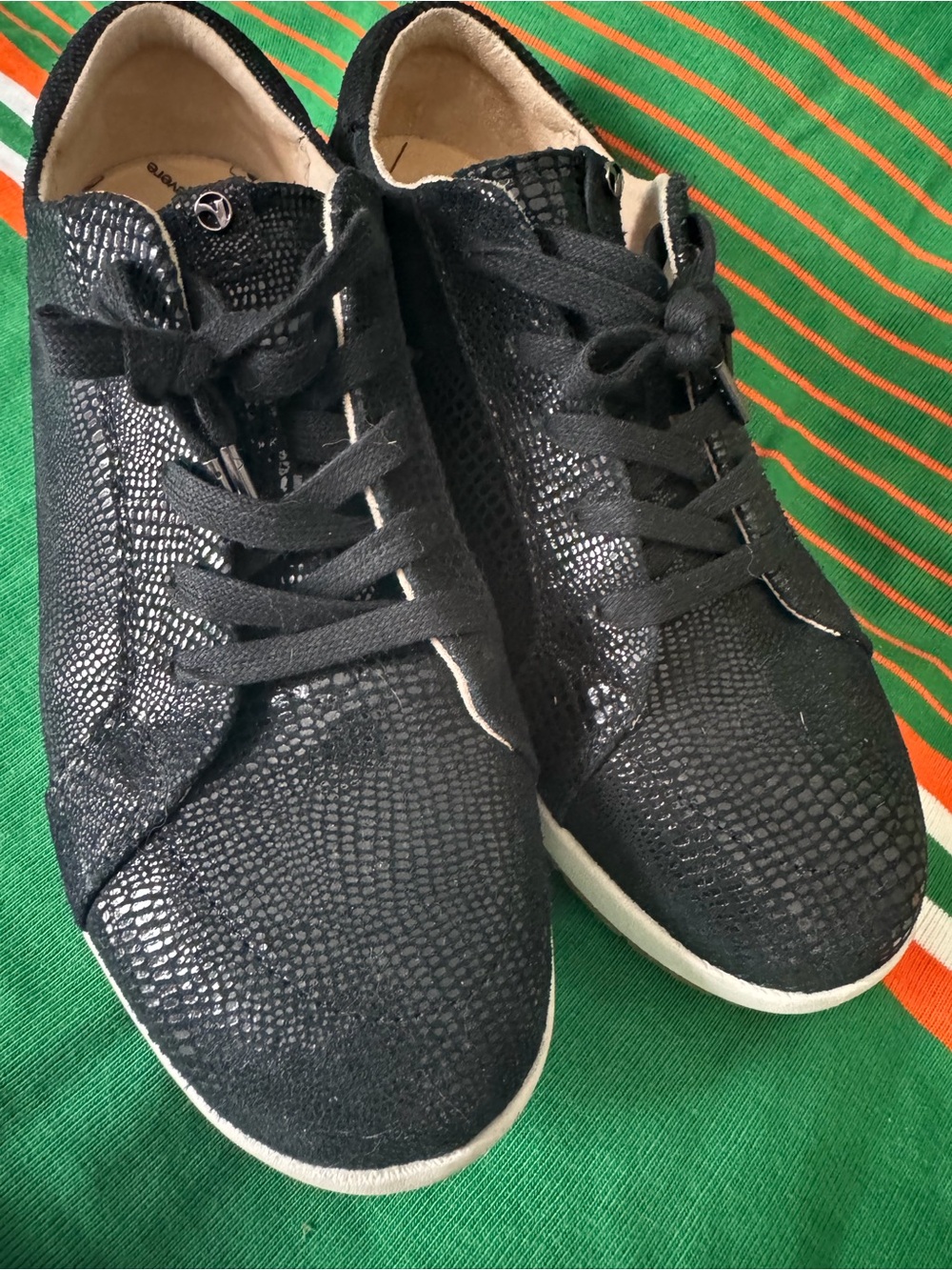 Women’s Black Textured Lace-Up Sneakers